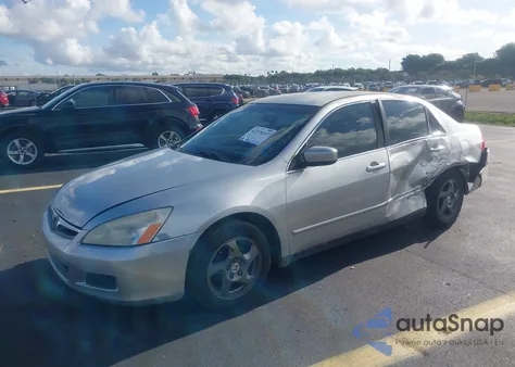 2007 Honda Accord 2.4 Lx z USA, uszkodzony, nr VIN 1HGCM55497A001809